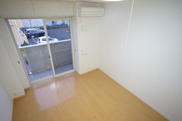 ��ʌ��k�����S�ɓޒ��h�S���ڂ̃A�p�[�g�̂��̑������E�X�y�[�X