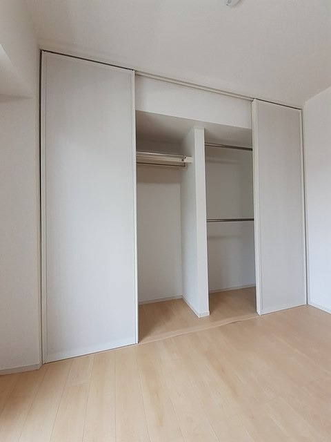 ��ʌ��������܎s����厚�_�c�̃A�p�[�g�̎��[