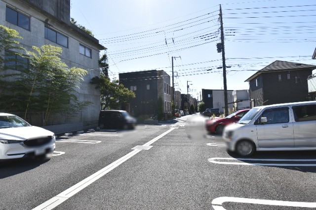 ��ʌ��������܎s����厚�_�c�̃A�p�[�g�̒��ԏ�