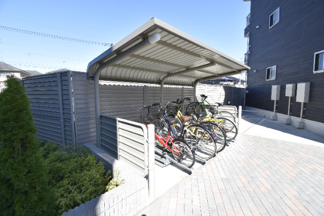 ��ʌ��������܎s����厚�_�c�̃A�p�[�g�̂��̑�