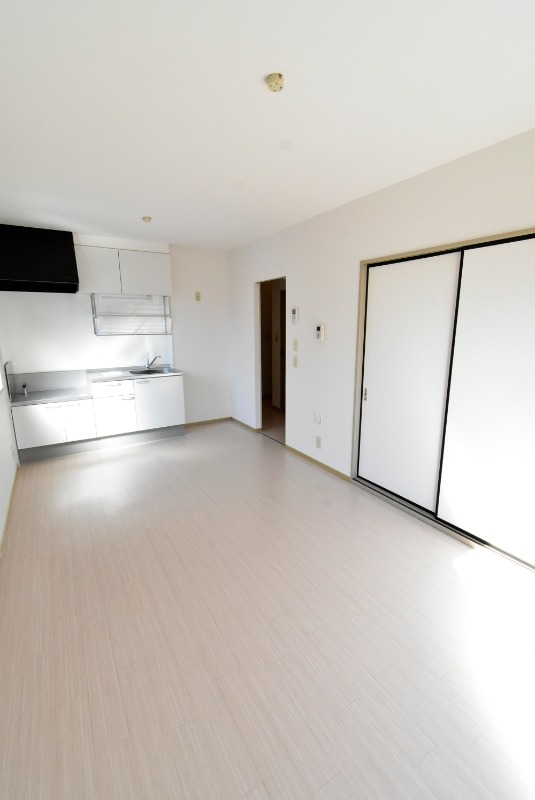 ��ʌ��������܎s����O���T���ڂ̃A�p�[�g�̋��ԁE���r���O