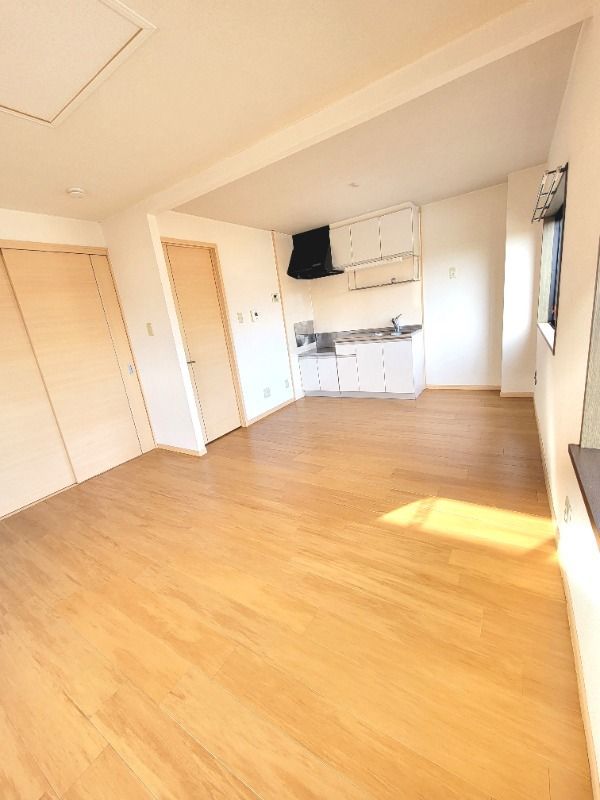 ��ʌ�����s�厚���J�̃A�p�[�g�̋��ԁE���r���O