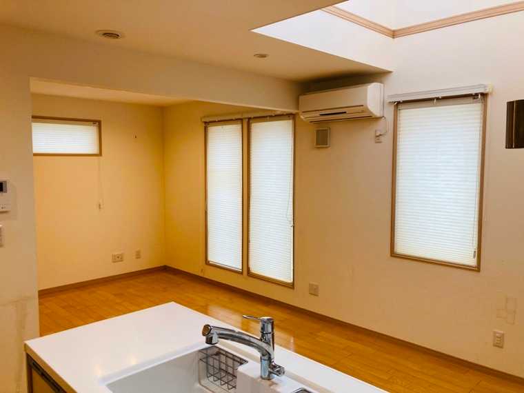 ��ʌ��������܎s��摾�c�E�Q���ڂ̈�ˌ��Ă̂��̑������E�X�y�[�X