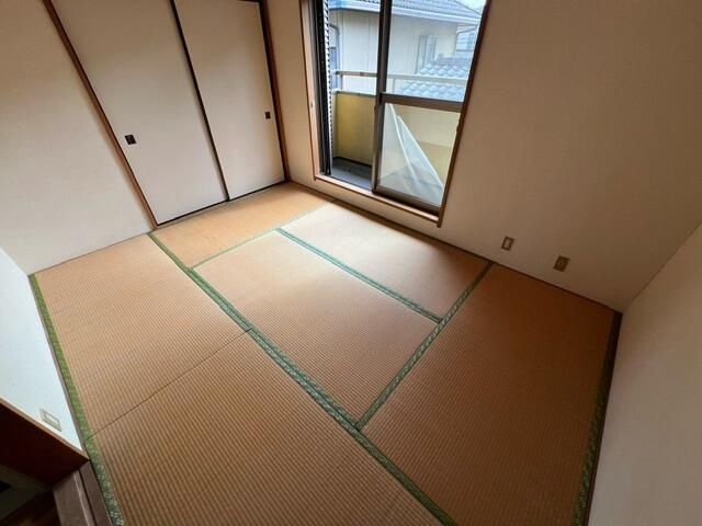 ��ʌ��z�J�s��h���P���ڂ̃e���X�n�E�X�̂��̑������E�X�y�[�X