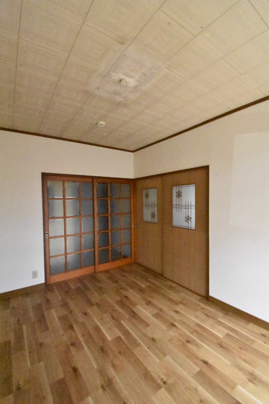 ��ʌ��������܎s��΋���q�T���ڂ̃A�p�[�g�̋��ԁE���r���O