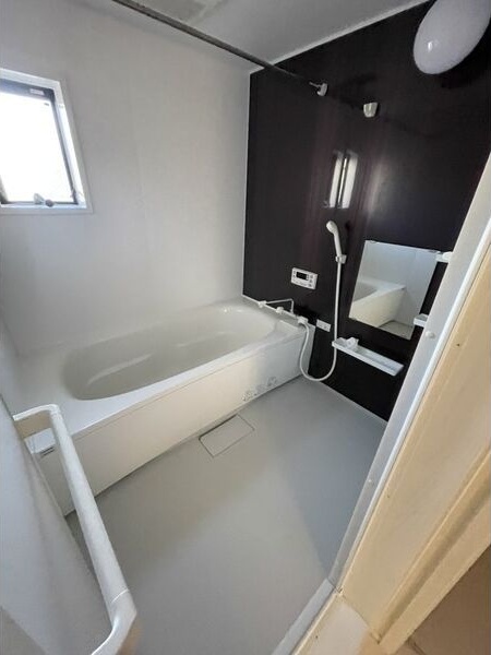 ��ʌ��������܎s�΋�����R���ڂ̃A�p�[�g�̃o�X