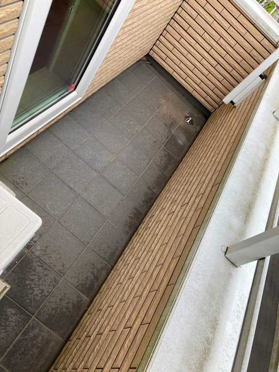 ��ʌ��������܎s��摾�c�E�Q���ڂ̈�ˌ��Ẵo���R�j�[