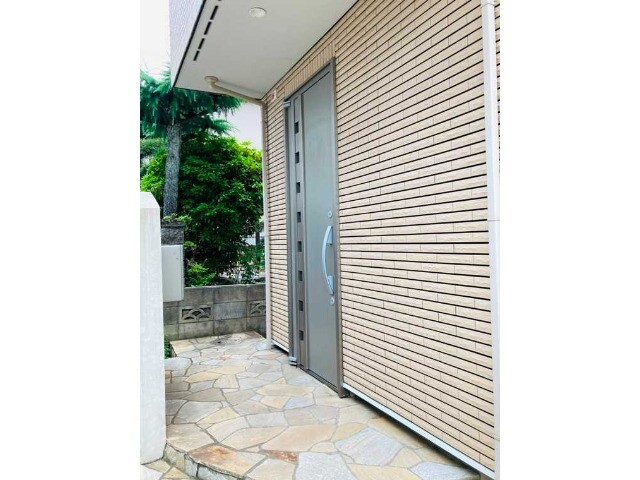 ��ʌ��������܎s��摾�c�E�Q���ڂ̈�ˌ��ẴG���g�����X