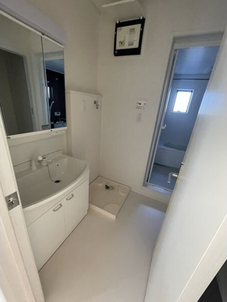 ��ʌ��������܎s�΋�����R���ڂ̃A�p�[�g�̐��ʏ�