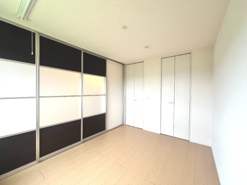 ��ʌ�����s�厚���s�̃A�p�[�g�̂��̑�