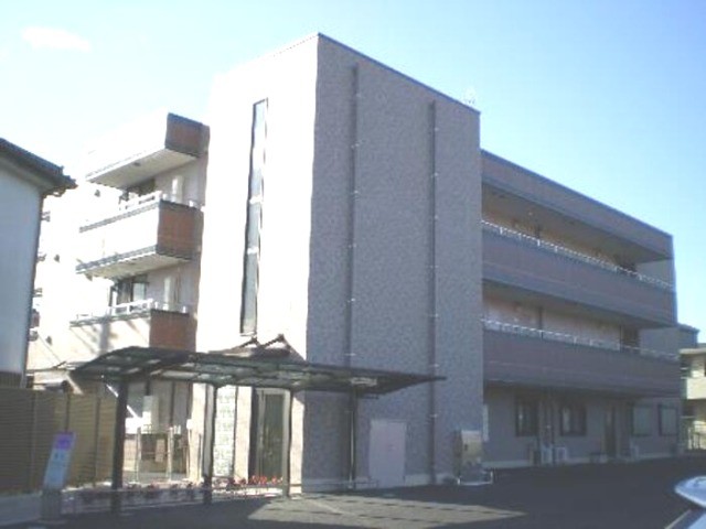 ��ʌ�����s�厚���̃}���V�����̌����O��