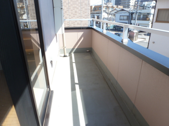 ��ʌ�����s�厚���̃}���V�����̃o���R�j�[