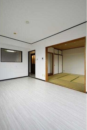 ��ʌ��������܎s��{��O���P���ڂ̃}���V�����̋��ԁE���r���O