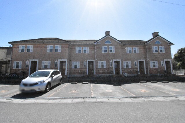 ��ʌ��k�����S�ɓޒ��h�T���ڂ̃^�E���n�E�X�̃G���g�����X