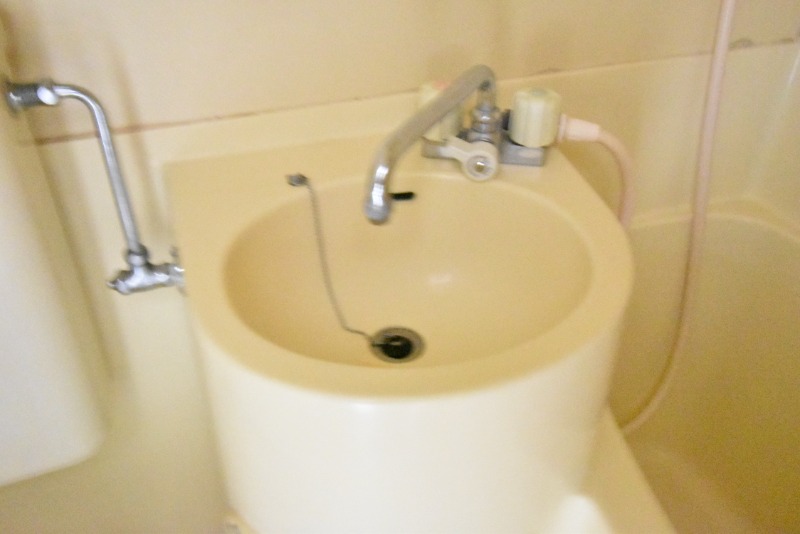 ��ʌ��������܎s��{��听���R���ڂ̃A�p�[�g�̐��ʏ�