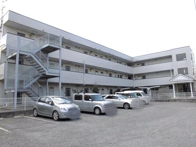 ��ʌ��������܎s����厚���L�̃}���V�����̒��ԏ�