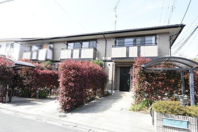 ��ʌ��������܎s�k�捡�H���̃A�p�[�g�̌����O��