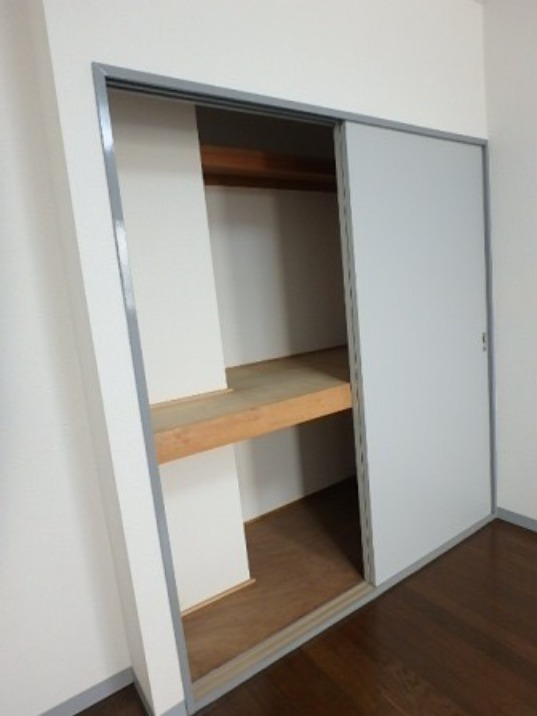 ��ʌ��������܎s��{��{���Q���ڂ̃}���V�����̎��[