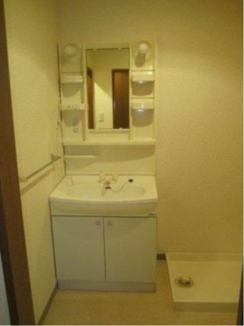 ��ʌ�����s�����P���ڂ̃}���V�����̐��ʏ�