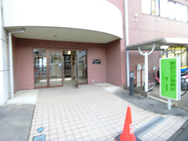 ��ʌ�����s�����P���ڂ̃}���V�����̃G���g�����X