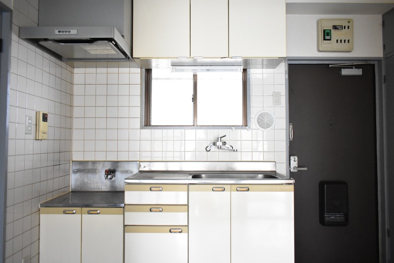 ��ʌ��˓c�s�����Q���ڂ̃}���V�����̃L�b�`��