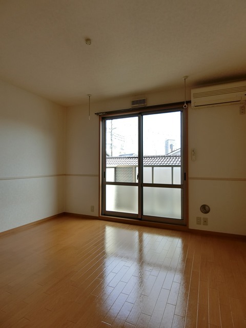 ��ʌ��������܎s��{��㏬���̃A�p�[�g�̋��ԁE���r���O