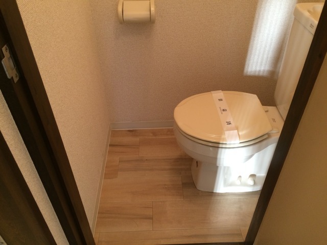 ��ʌ�����s�厚��J�{���̃A�p�[�g�̃g�C��