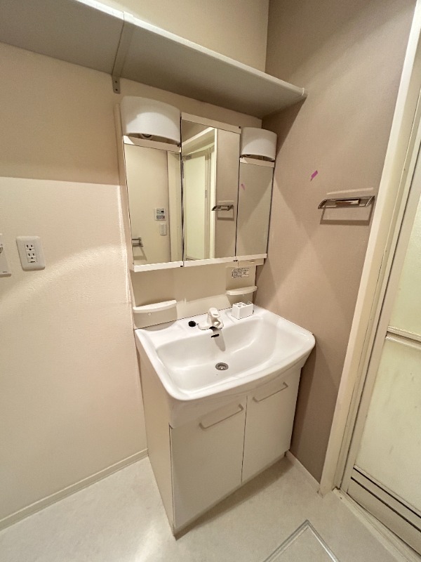 ��ʌ��������܎s��{��k�ܒ��Q���ڂ̃}���V�����̐��ʏ�