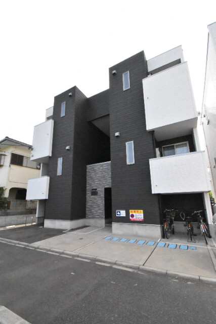 ��ʌ��������܎s�k�捡�H���̃A�p�[�g�̌����O��