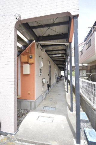 ��ʌ��������܎s����厚���m��̃A�p�[�g�̃G���g�����X