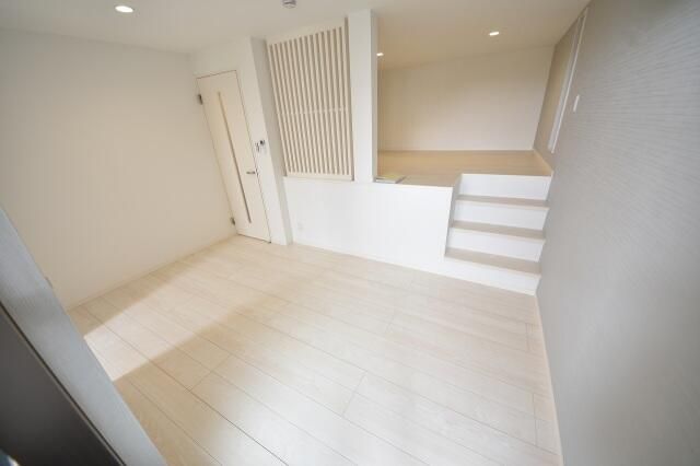 ��ʌ��������܎s�k�捡�H���̃A�p�[�g�̂��̑������E�X�y�[�X