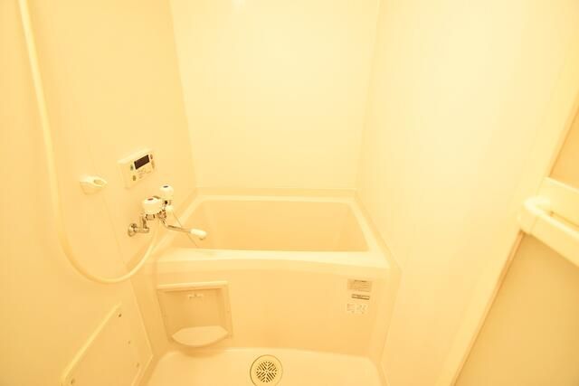 ��ʌ��z�J�s���������̃A�p�[�g�̃o�X