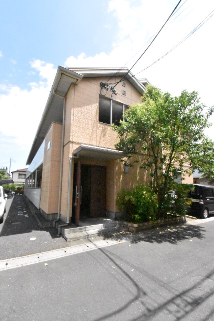 ��ʌ��z�J�s���������̃A�p�[�g�̌����O��