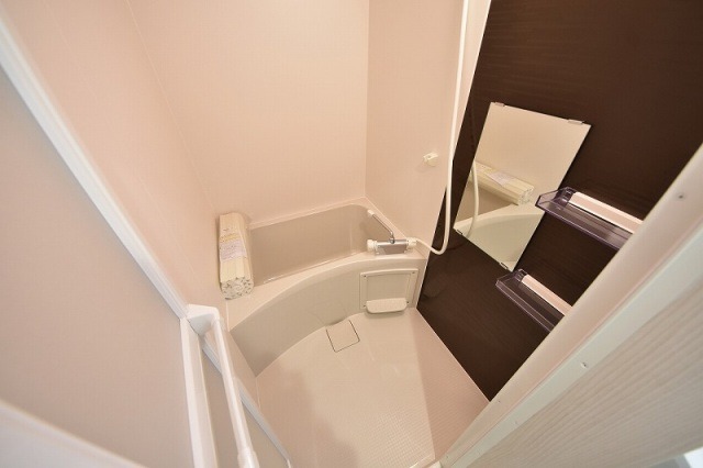 ��ʌ��������܎s���撆���P���ڂ̃A�p�[�g�̃o�X