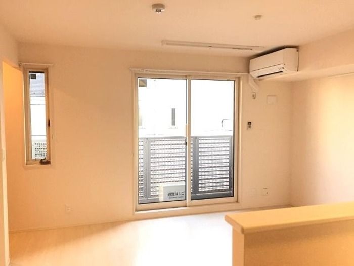 ��ʌ��������܎s���撬�J�P���ڂ̃A�p�[�g�̋��ԁE���r���O