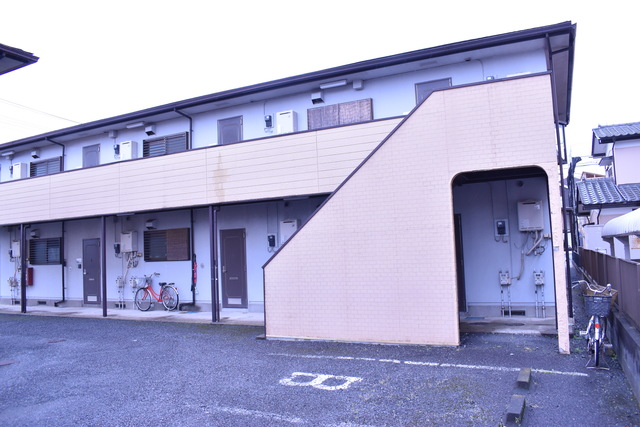 ��ʌ��������܎s��΋擌��΂S���ڂ̃A�p�[�g�̌����O��