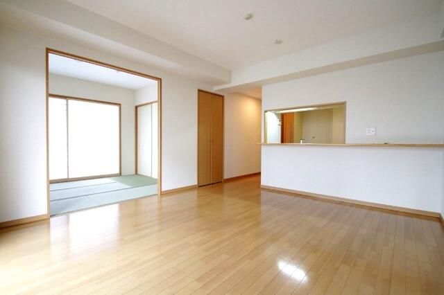 ��ʌ�����s�h���P���ڂ̃}���V�����̋��ԁE���r���O