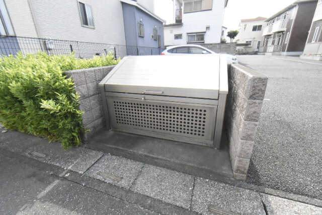 ��ʌ�����s����T���ڂ̃A�p�[�g�̂��̑�