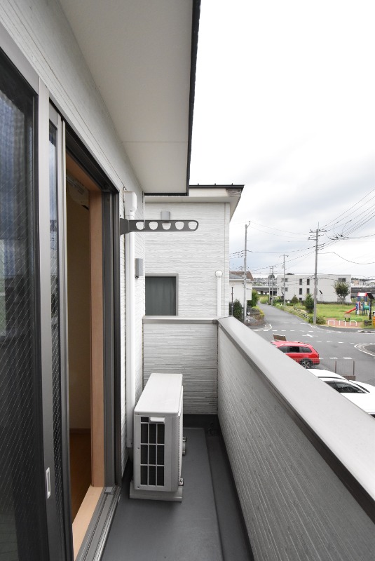 ��ʌ��������܎s�΋�厚����c�̃e���X�n�E�X�̃o���R�j�[