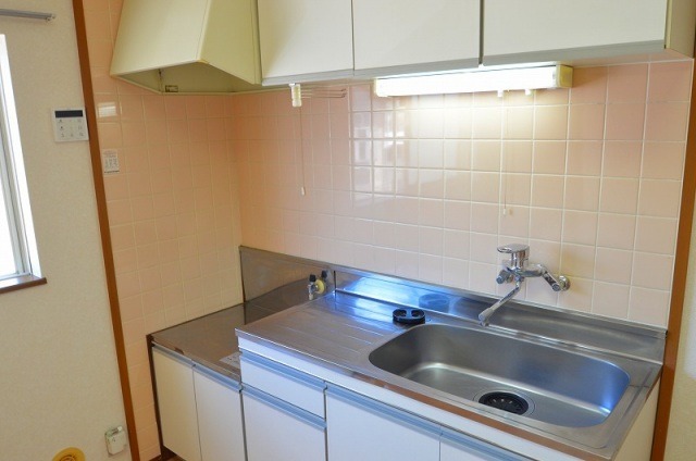 ��ʌ��������܎s�������a�c���P���ڂ̃A�p�[�g�̃L�b�`��