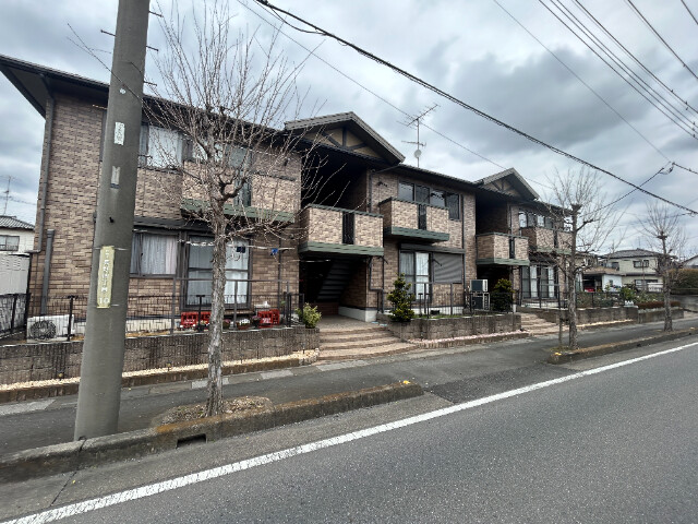 ��ʌ��s�c�s����S���ڂ̃A�p�[�g�̌����O��