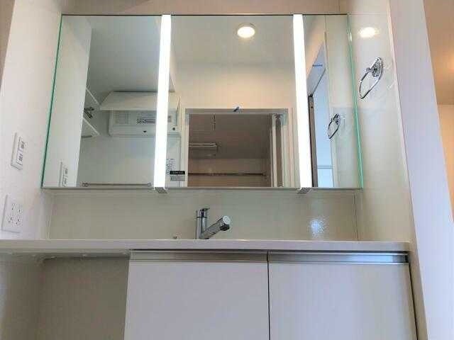 ��ʌ��z�J�s���C�N�^�E���Q���ڂ̃A�p�[�g�̐��ʏ�