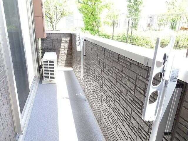 ��ʌ��z�J�s���C�N�^�E���Q���ڂ̃A�p�[�g�̃o���R�j�[