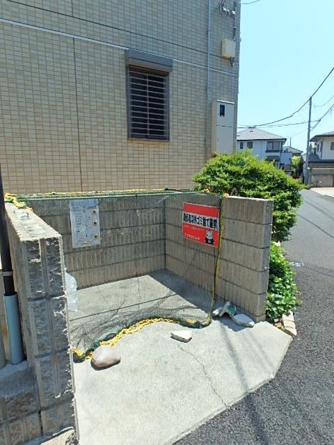 ��ʌ��������܎s��{��V�����P���ڂ̃A�p�[�g�̂��̑�