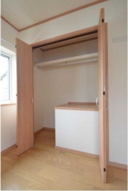 ��ʌ��������܎s�k��{�����̃e���X�n�E�X�̎��[