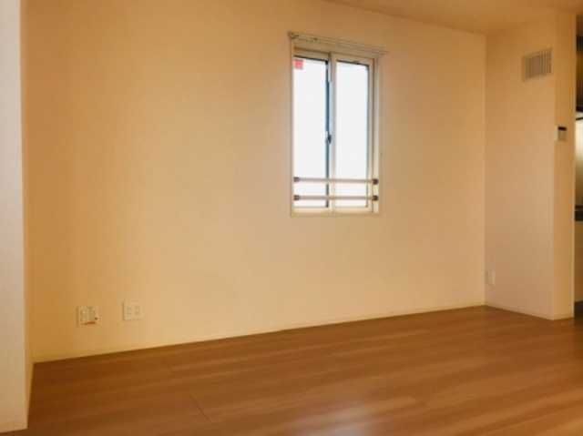 ��ʌ�����s�΋u�P���ڂ̃A�p�[�g�̋��ԁE���r���O