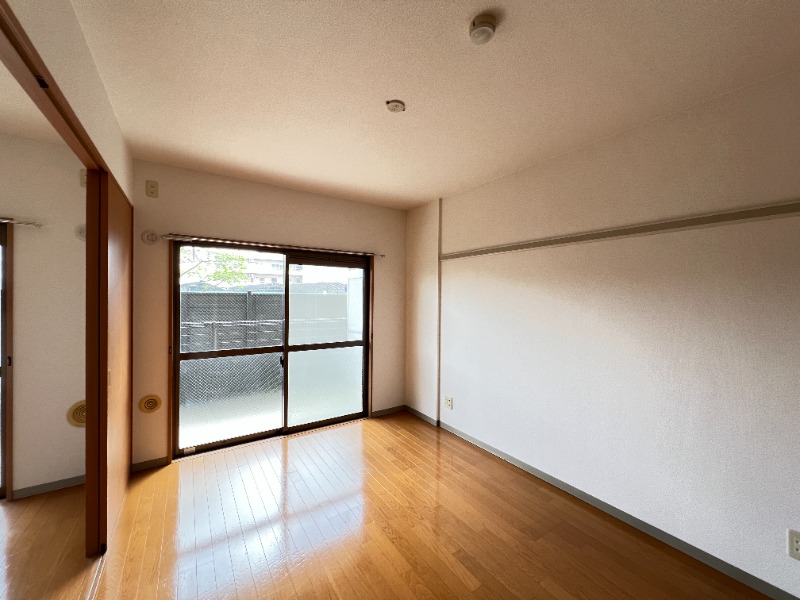 ��ʌ�����s������R���ڂ̃}���V�����̂��̑������E�X�y�[�X