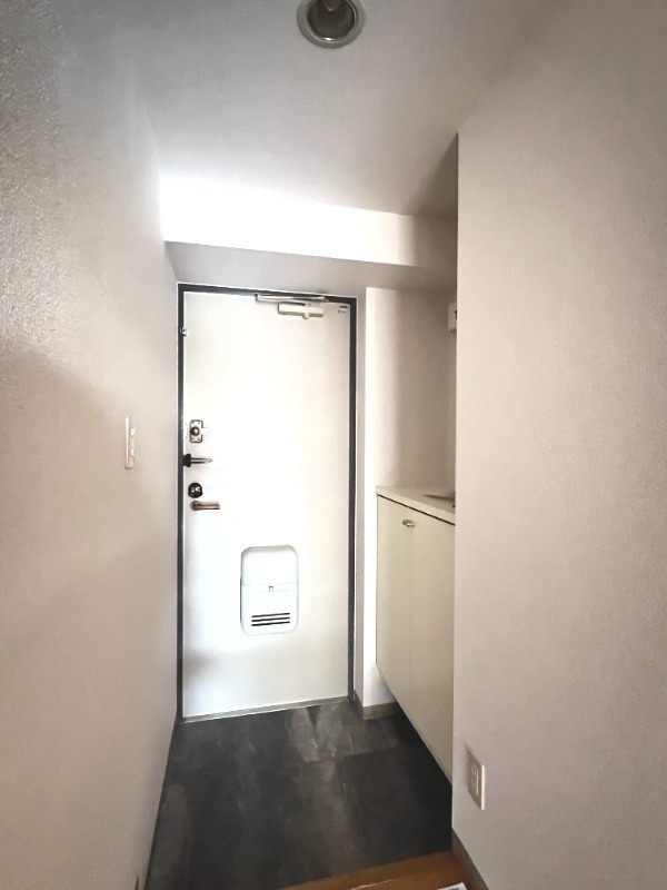 ��ʌ�����s������R���ڂ̃}���V�����̌���