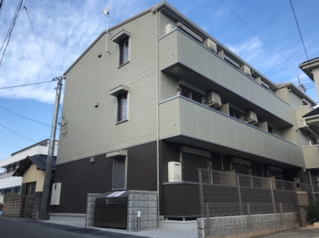 ��ʌ�����s�΋u�P���ڂ̃A�p�[�g�̌����O��