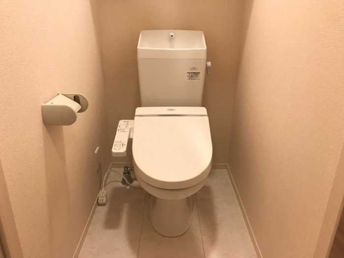 ��ʌ�����s�΋u�P���ڂ̃A�p�[�g�̃g�C��